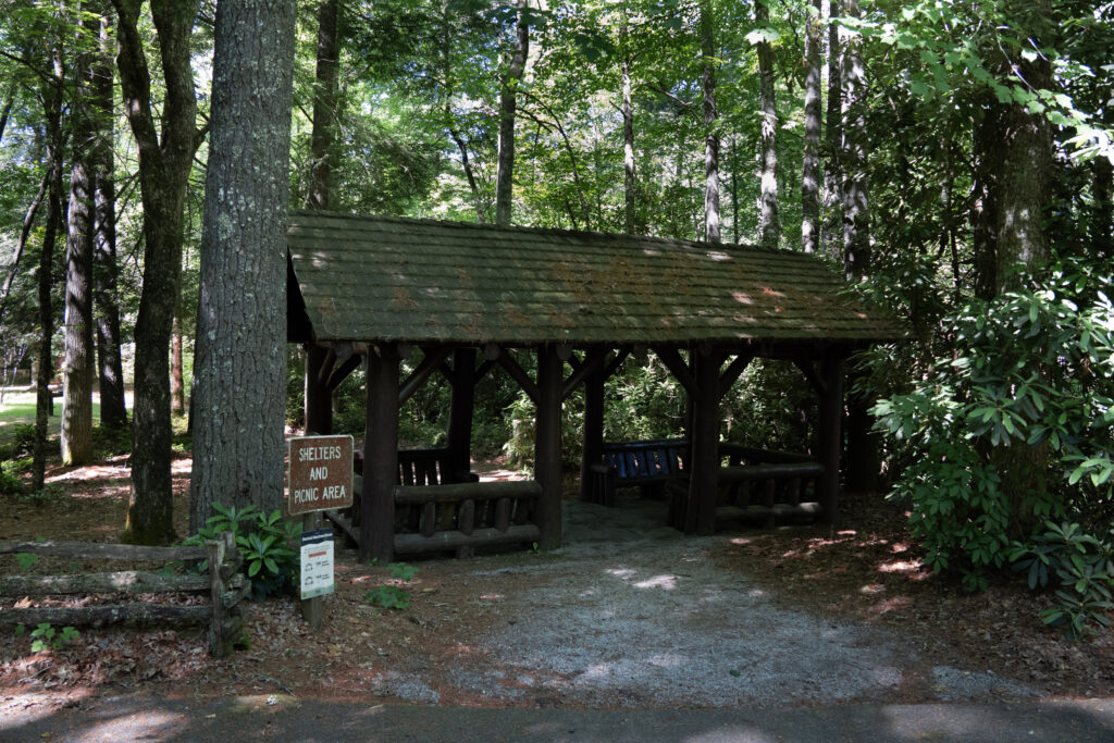 Cliffside Lake Shelter Picnic Area