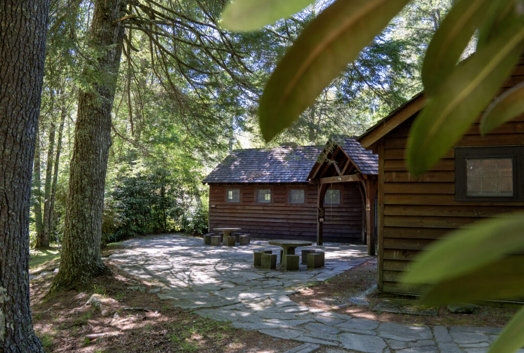 Cliffside Lake Picnic Area