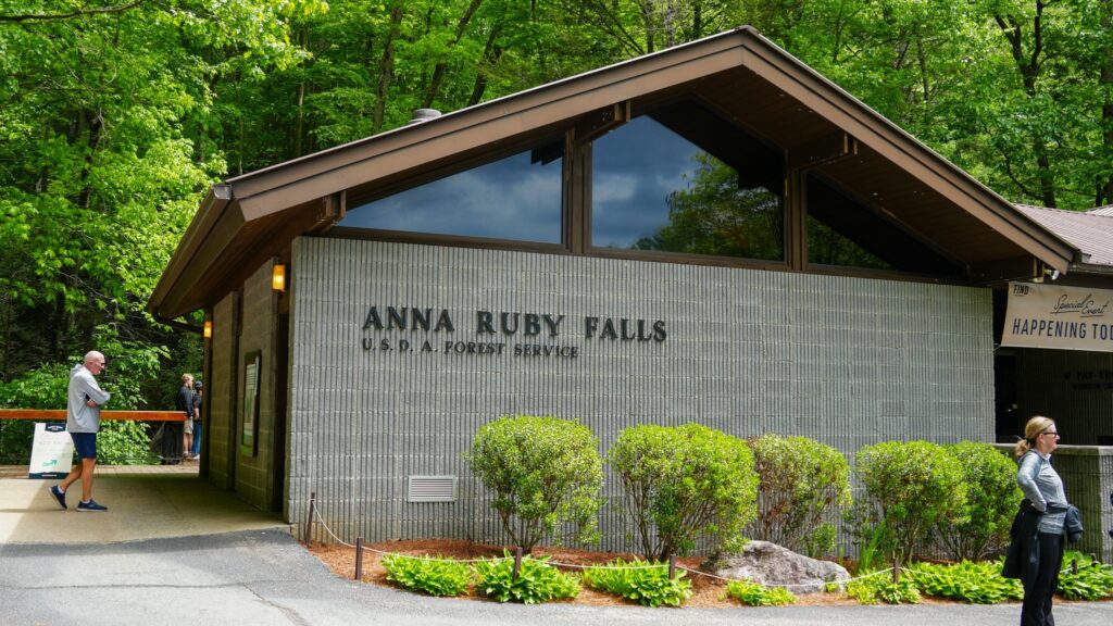 Anna Ruby Falls