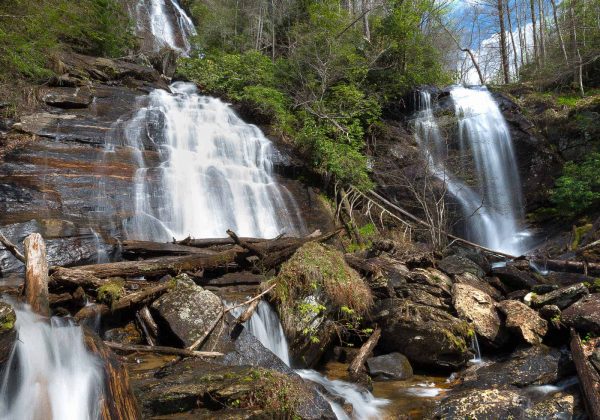 anna-ruby-falls-trail